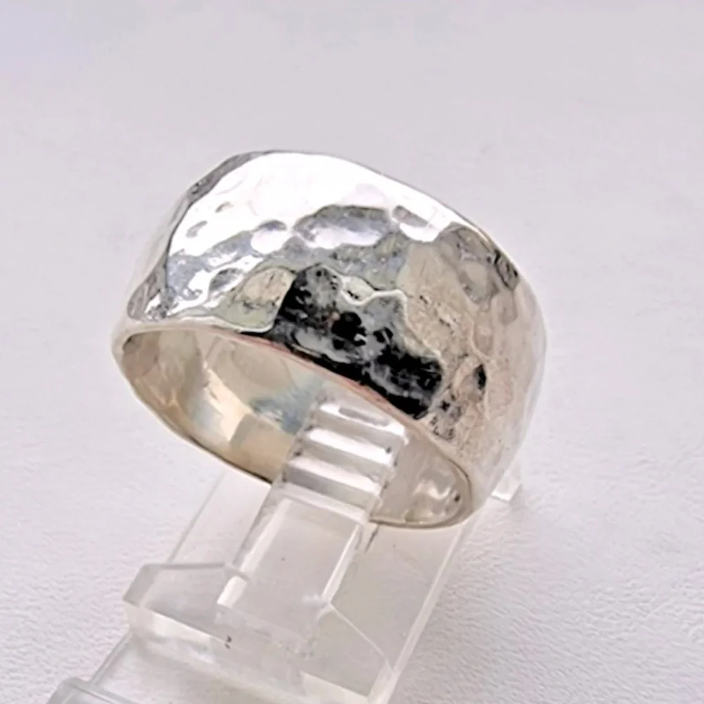 Silpada Vintage Heavy Hammered 
Sterling Silver Wide Band Ring Size 8 - Picture 4 of 8